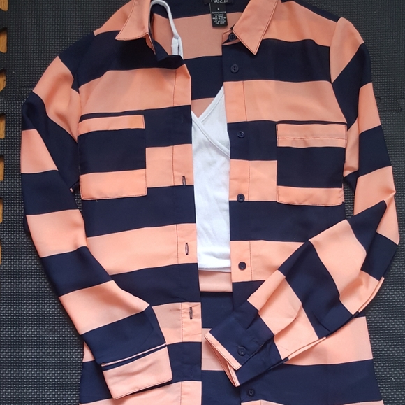 Button Blouse - Picture 2 of 3